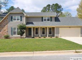 1711 Devonshire Dr SE, Decatur, AL 35601