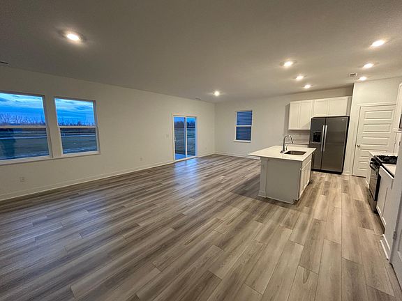 2nd image of 11507 Kylemore Dr