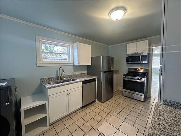 3rd image of 1627 Feronia St