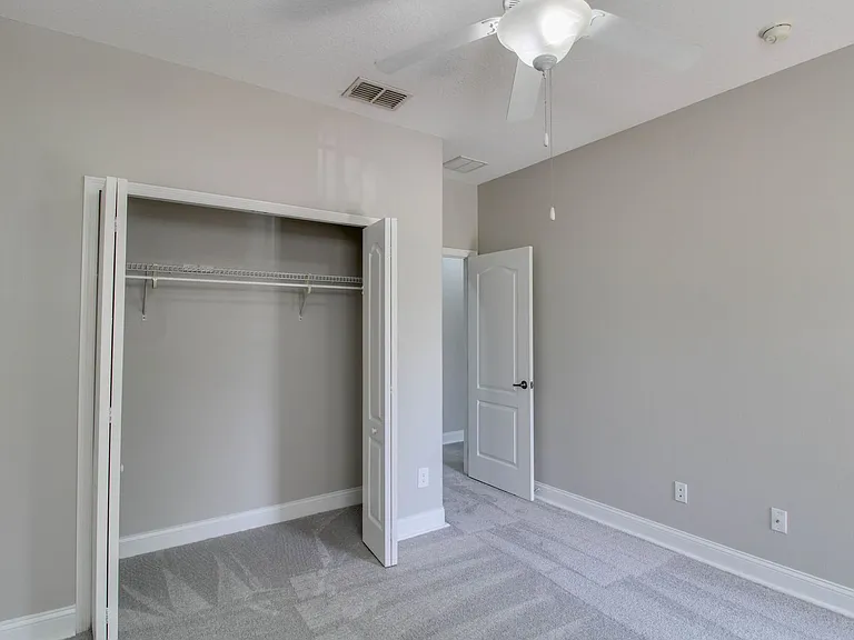 1761 Indiana Ave #F — Photo 16
