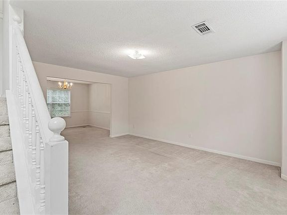 5th image of 4042 Smithfield Trl