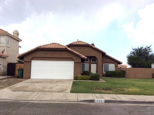 1st image of 37065 Pine Valley Ct