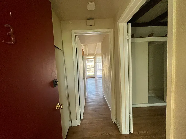 253 S Allen Ave #1 — Photo 5