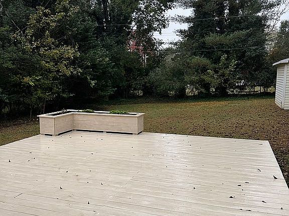 Back deck with planter boxes