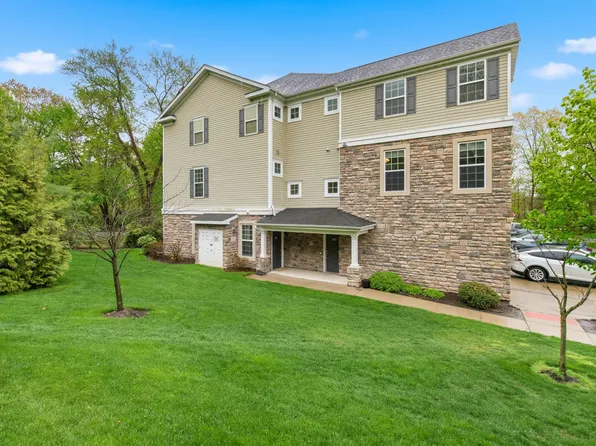 302 Rotando Way, Morris Plains, NJ 07950