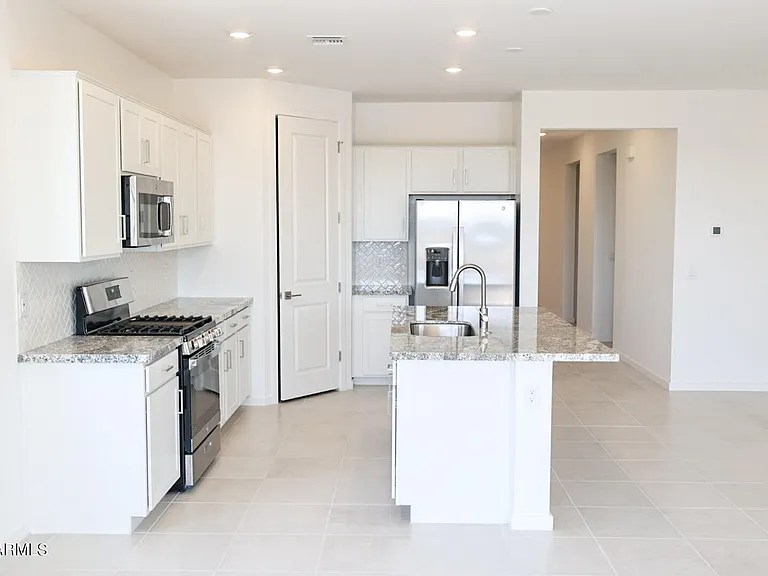 25384 N 156th Ln — Photo 12