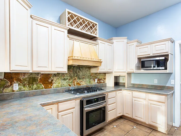 414 Bury Ct — Photo 26