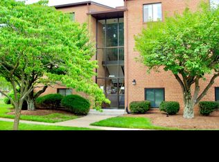 10622 Provincial Dr APT F, Manassas, VA 20109