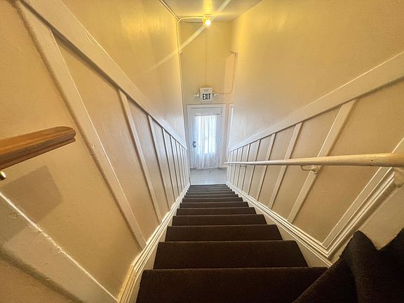 5th image of 305 2nd Ave APT 4