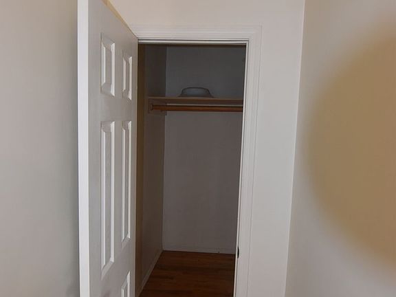 4th image of 293 N 7th St APT 3R