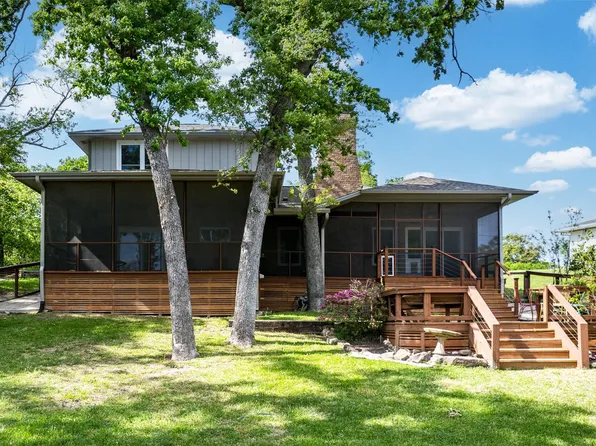 316 Oak Ln, Tool, TX 75143