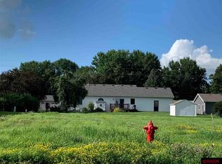 2104 Harbour Oak Dr SE, Owatonna, MN 55060