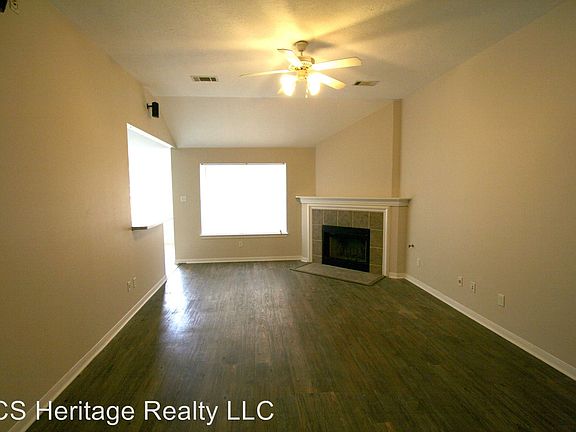 2nd image of 1013 Windmeadows Dr