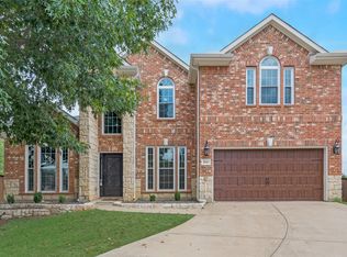 821 Greenwood Dr, Burleson, TX 76028