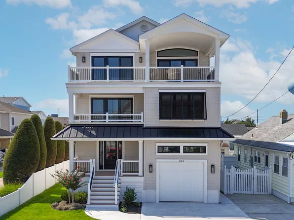 320 39th St S, Brigantine, NJ 08203