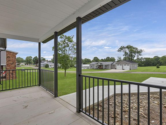 4th image of 105 Hillcrest Dr