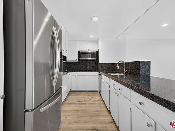 3rd image of 2160 Century Park E APT 1010