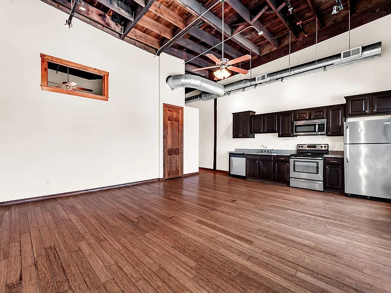 Union Biscuit Warehouse, LLC — Photo 22