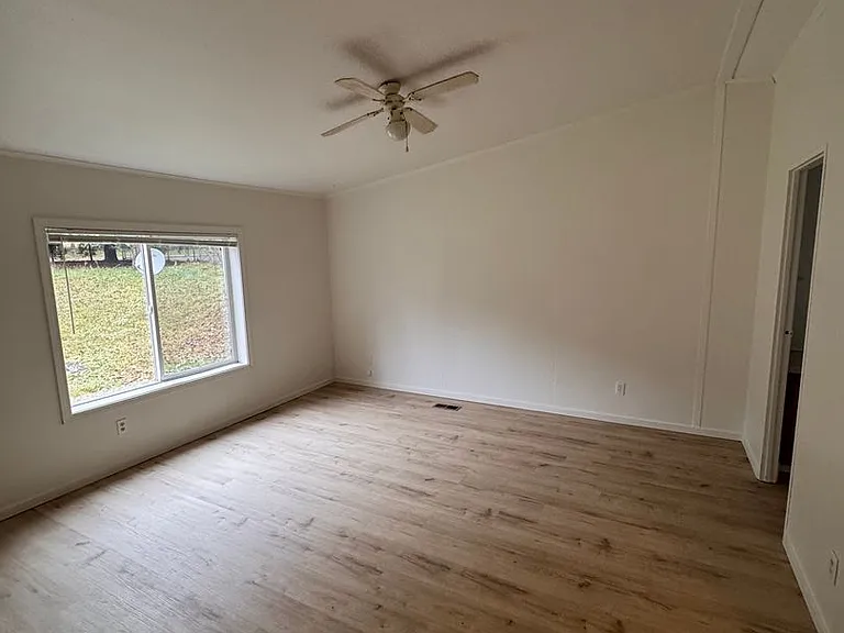 39013 NE 207th Ave — Photo 3