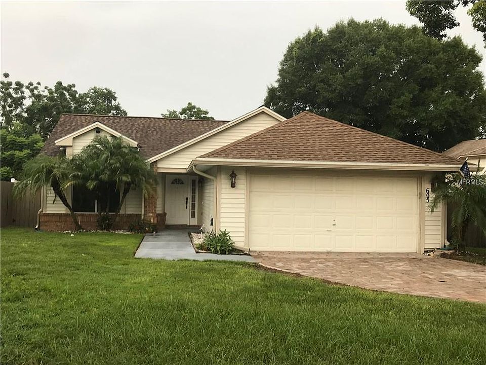 1st image of 605 Somershire Ct