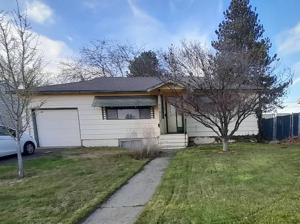 516 Blue St, Richland, WA 99354