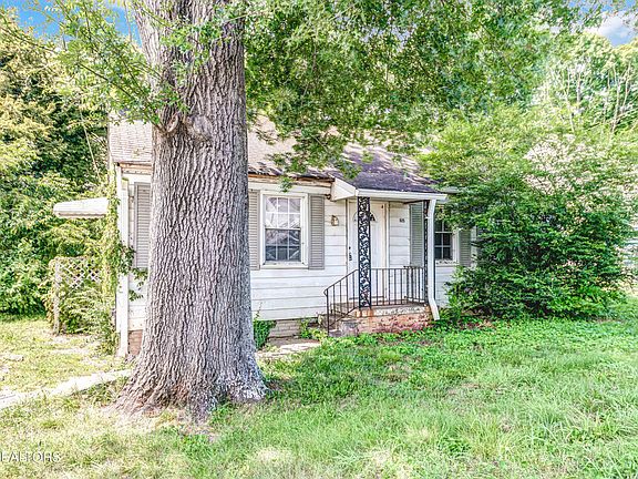 3rd image of 1605 Lombard Pl