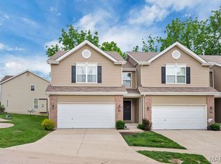28 Loris Ln, Saint Charles, MO 63303