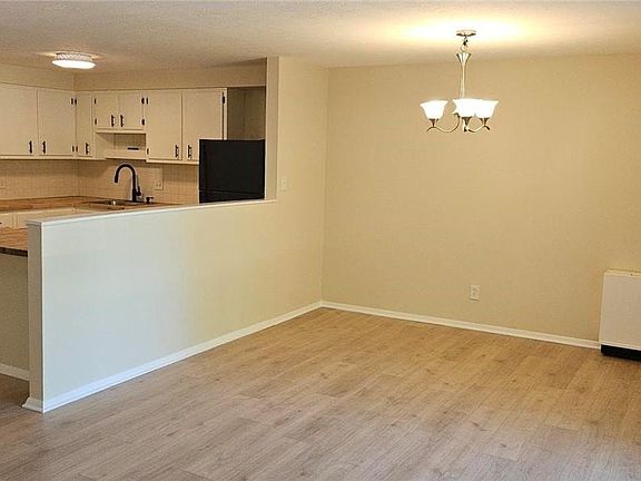 4th image of 3400 Wooster Rd APT 301