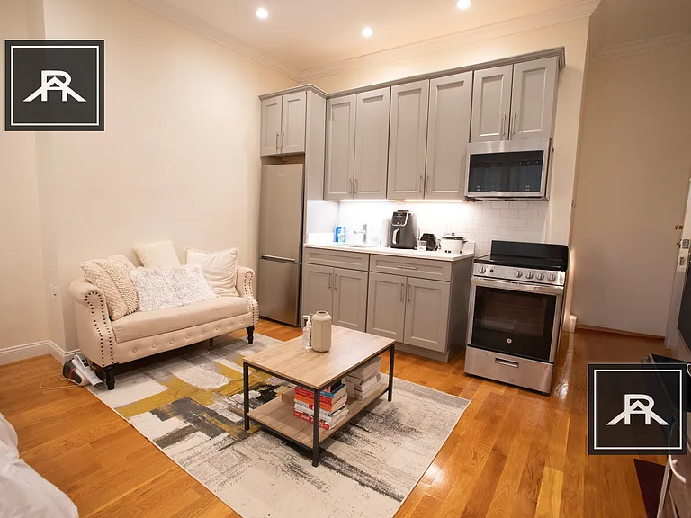901 Beacon St #12 — Photo 6