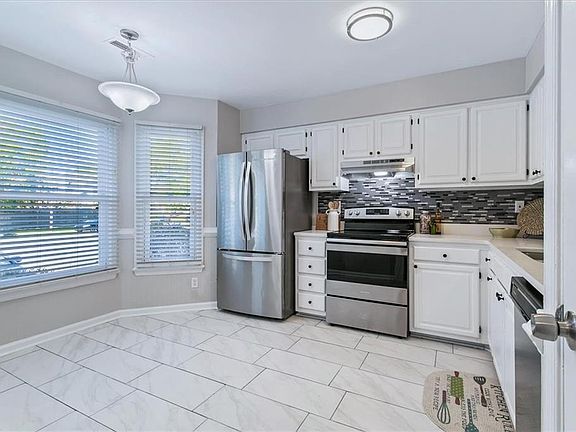 5th image of 4819 Bayshire Ct