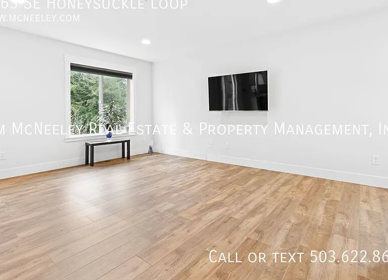 1463 SE Honeysuckle Loop — Photo 9