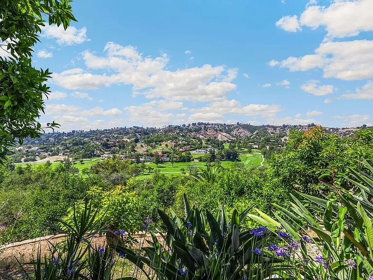 1071 E Avocado Crest Rd — Photo 33