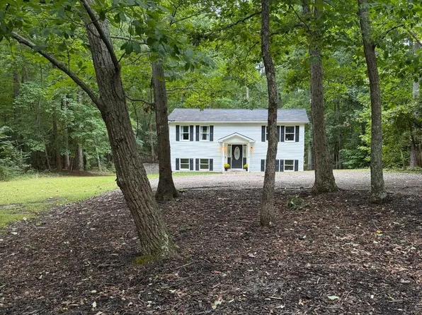18461 Three Notch Rd, Lexington Park, MD 20653