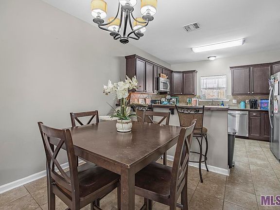 5th image of 11440 Rossow Ct