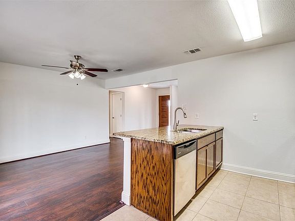 5th image of 12606 Templeton Trl