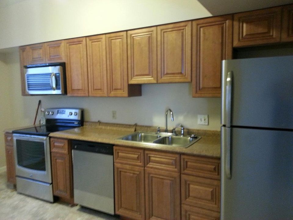 1st image of 5515 Pershing Ave APT 32
