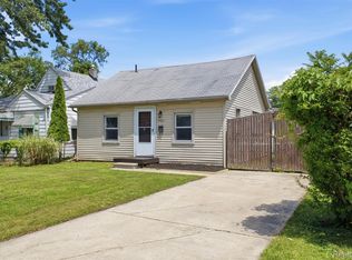 5921 Oldham St, Taylor, MI 48180