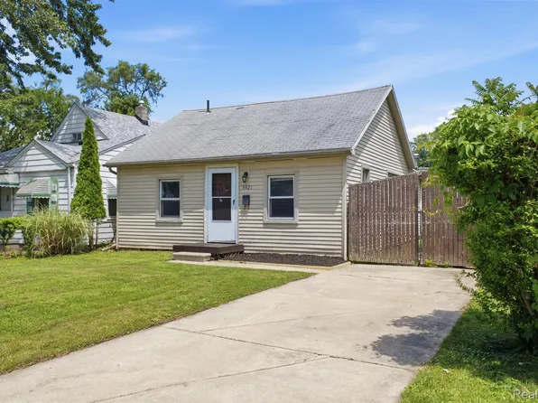 5921 Oldham St, Taylor, MI 48180