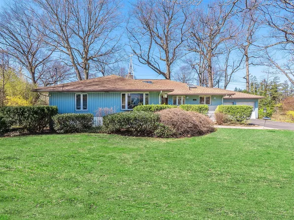 20 The Hemlocks, Roslyn Estates, NY 11576