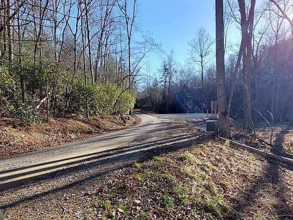 2nd image of 193 Opossum Rd #61