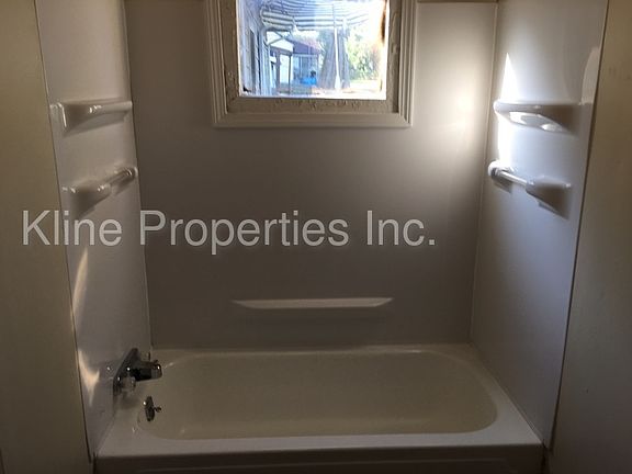 2nd image of 2516 S Pennsylvania St