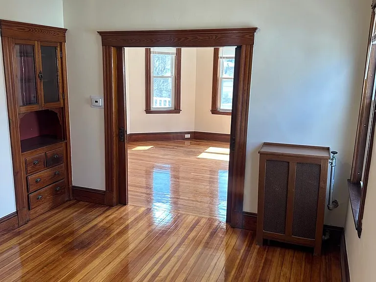 61 Kent St — Photo 15