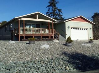 646 El Prado Ave, Coupeville, WA 98239