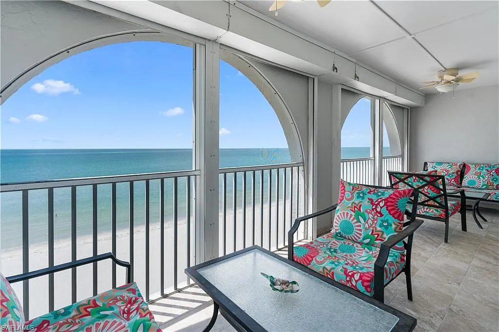 2 bed, 2.0 bath, 1089 sqft, $9,000 — Photo 1