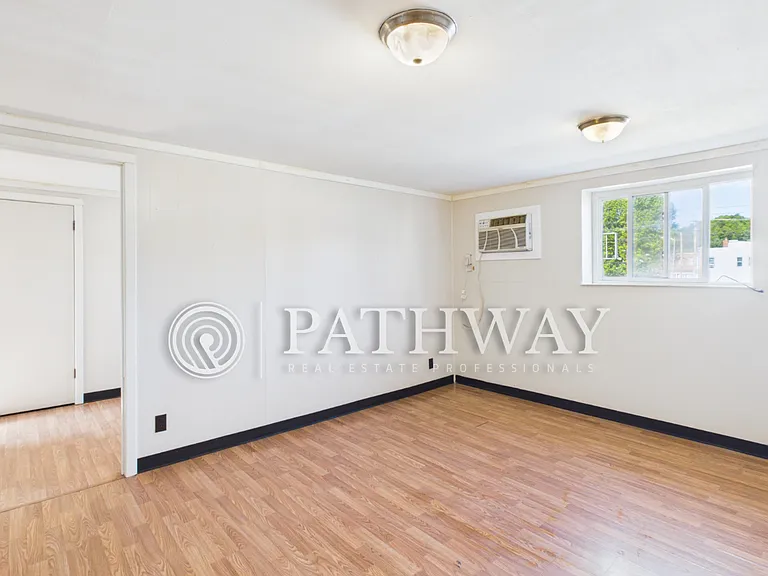172 North St #7 — Photo 4