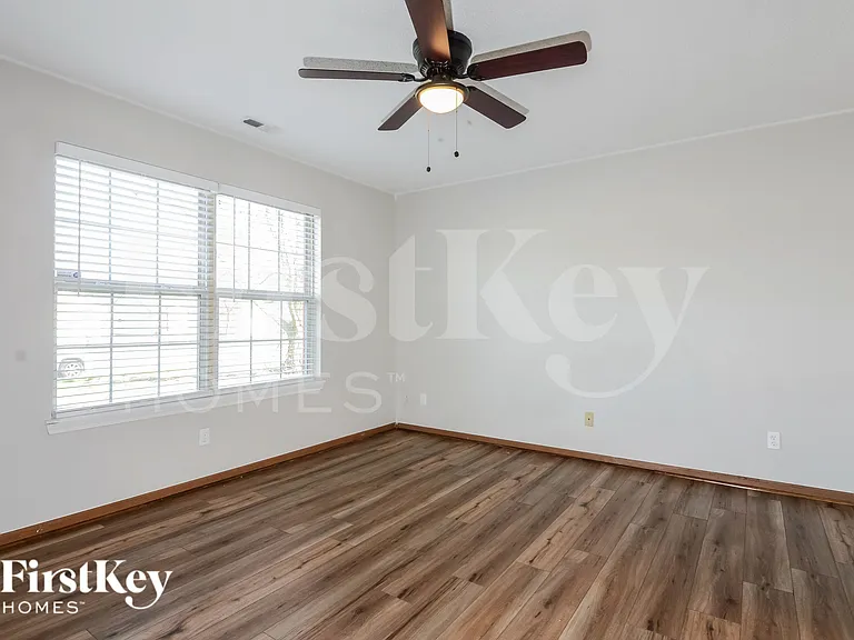 5355 Milhouse Rd — Photo 8