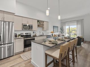 Lore, Salem, MA 01970