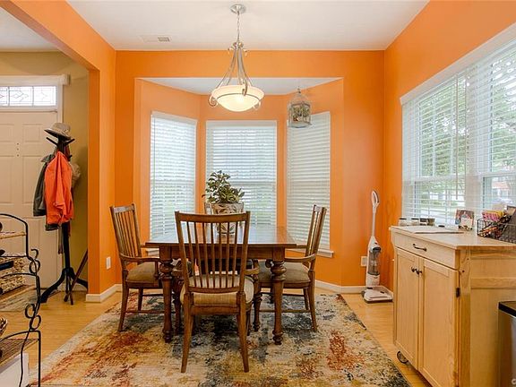 5th image of 6001 Chapel Lawn Ct #6001