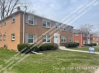 3215 S 48th St #8, Milwaukee, WI 53219