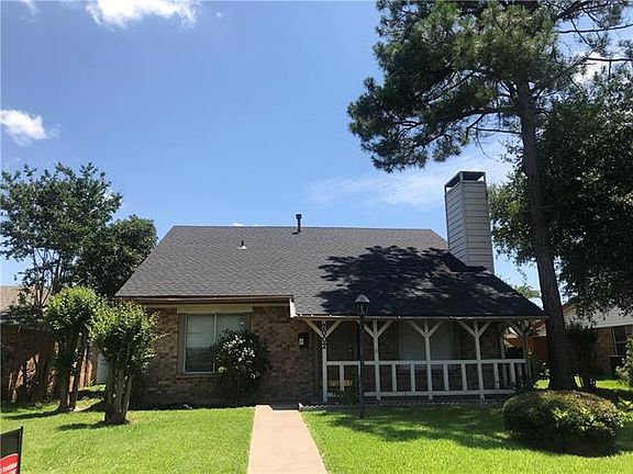 2nd image of 2002 Vail Dr
